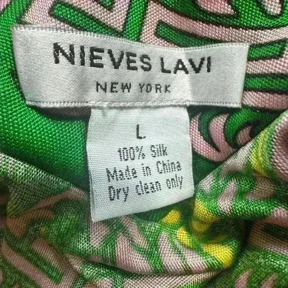 Nieves Lavi With Asian Inspired Print Silk Tank Top Large Excellent Condition! - Picture 5 of 5